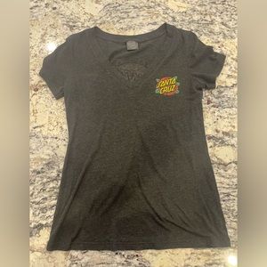 Santa Cruz v-neck tee
